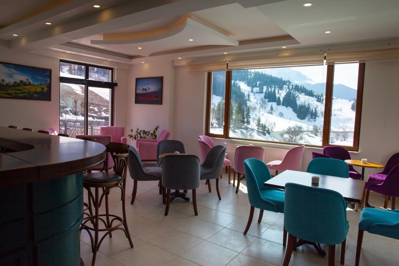 Black Forest Hotel Savsat Extérieur photo