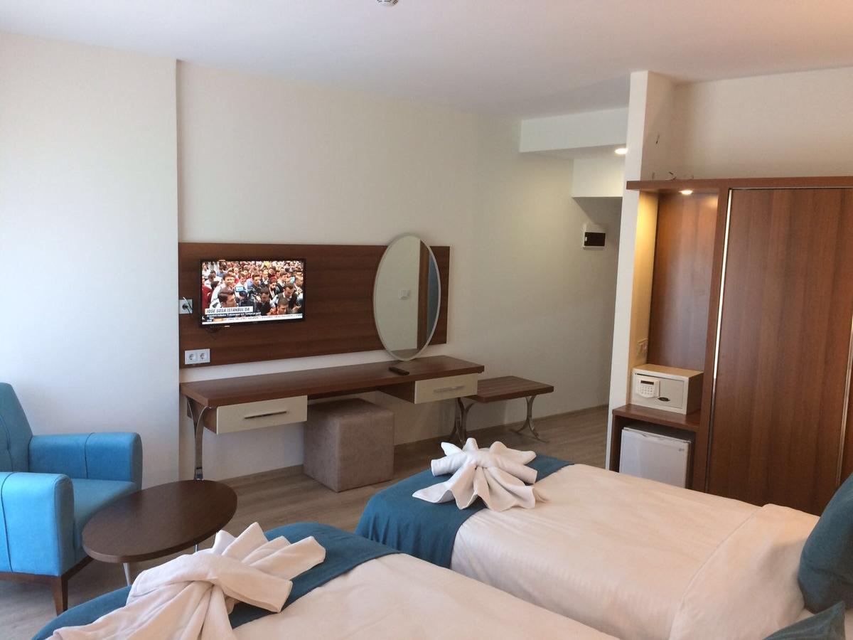 Black Forest Hotel Savsat Extérieur photo